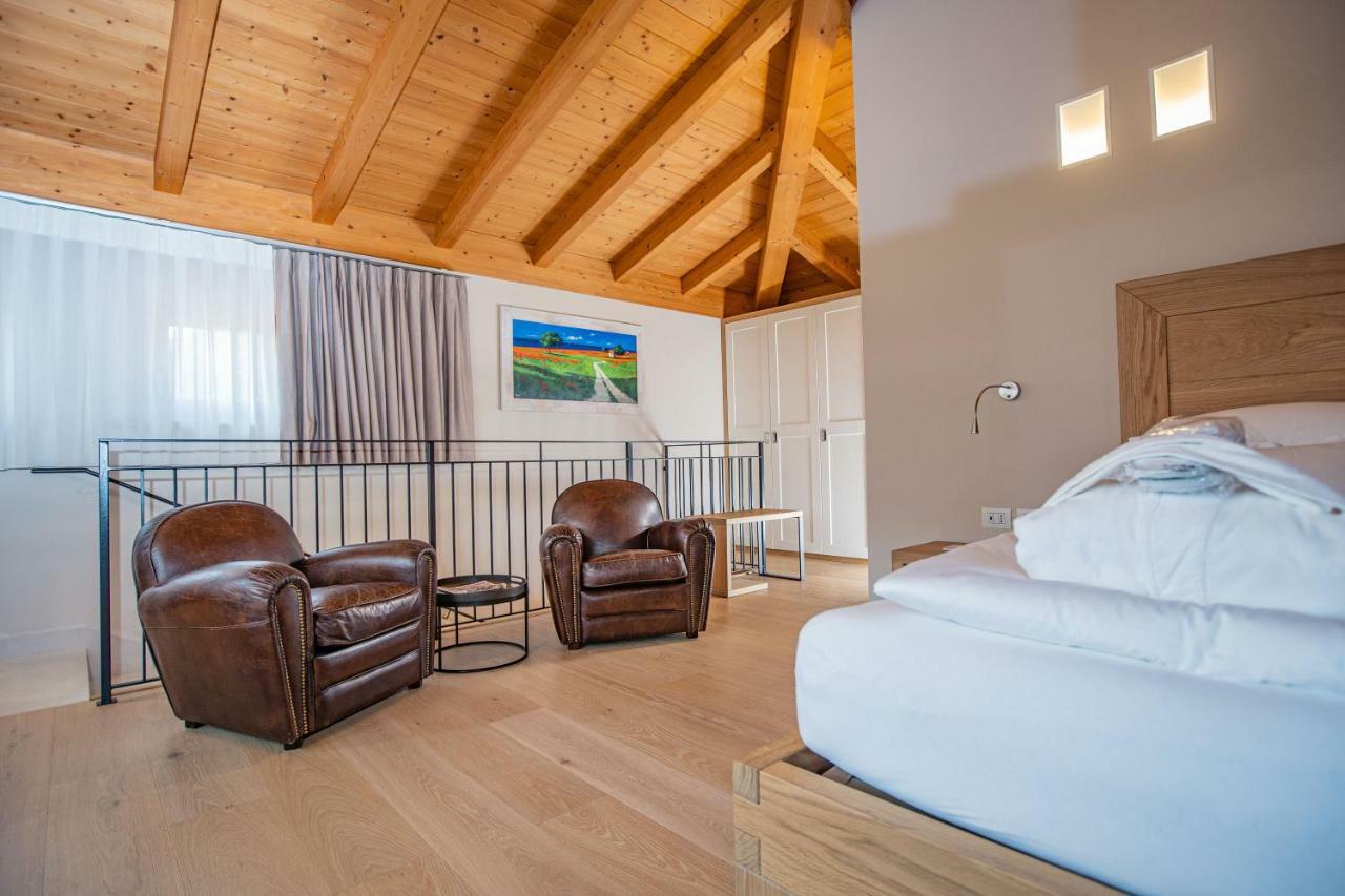 Agriturismo La Pertica Costermano Bagian luar foto